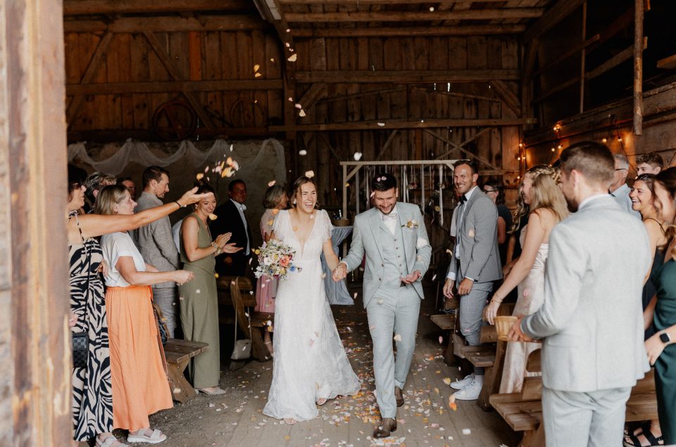 Emotionale Scheunenhochzeit im Allgäu